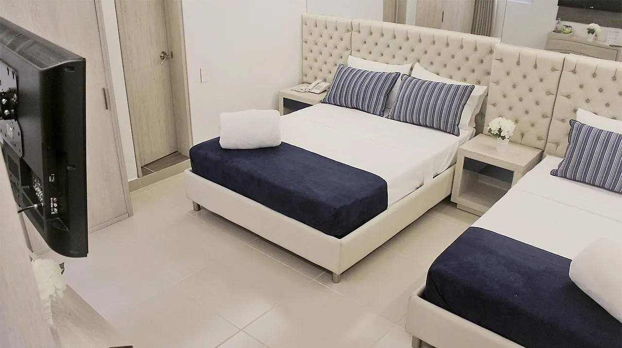 Hotel Leuroz 麦德林